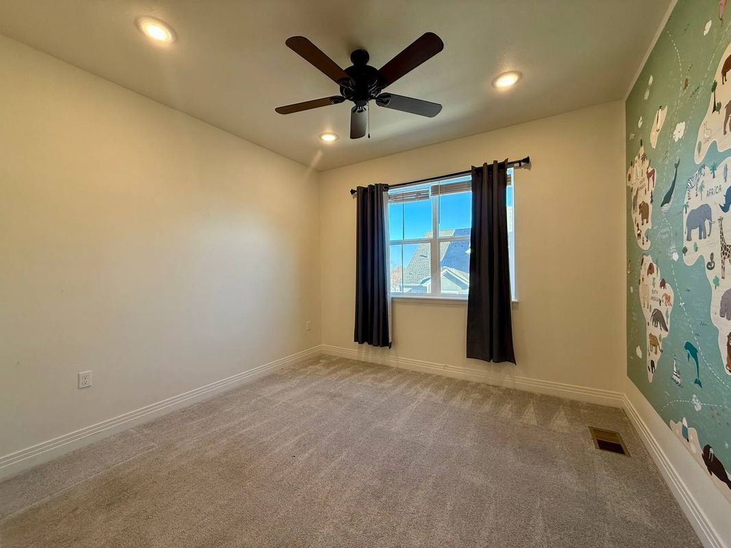 Building Photo - 1851 S Dunkirk St