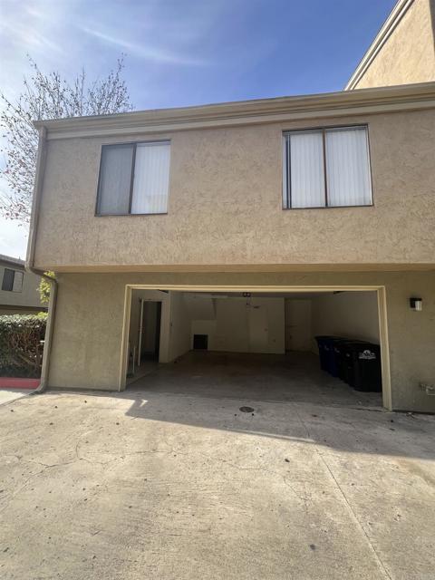 Building Photo - 3230 Caminito Eastbluff