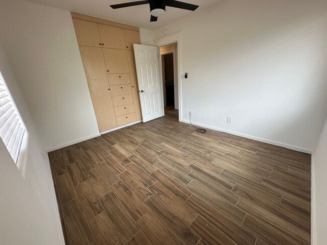 Building Photo - Newly Remodeled 3 bed 1 bath home!