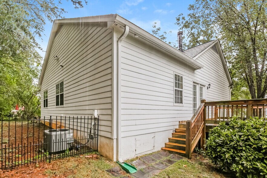 Building Photo - 13409 Baker Mills Rd