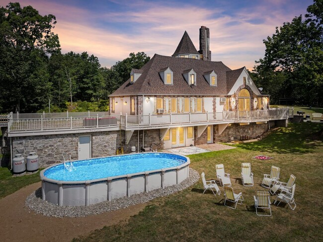 Building Photo - One of a kind Castle on the Hill for Rent! Minimum 1 month lease