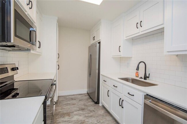 Building Photo - 82 Bosworth Cir