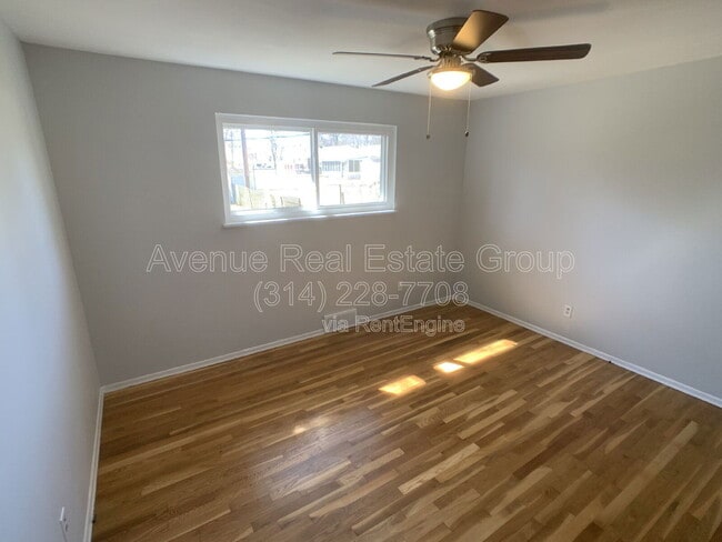 Building Photo - 858 Hazelvalley Dr