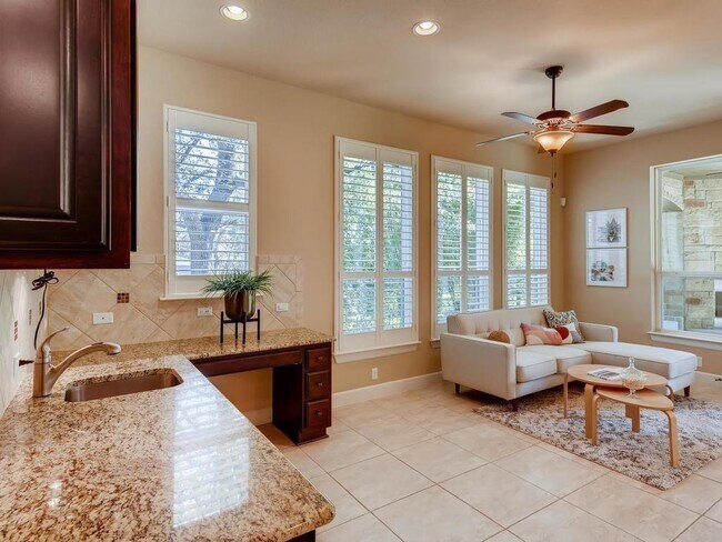 Building Photo - 215 Reveille Rd