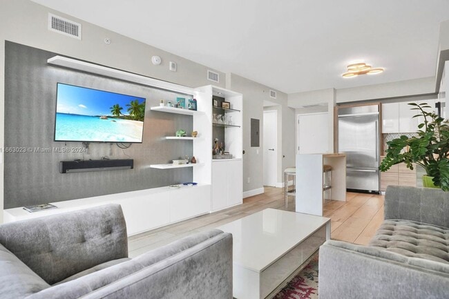 Building Photo - Stunning Water Views unit for rent in Bric...