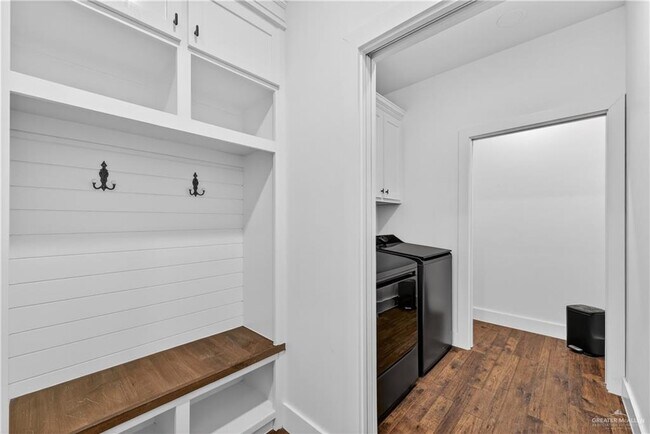 Building Photo - 28 N Pedaso del Sol St