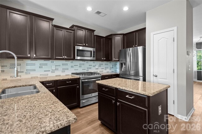 Building Photo - 19002 Lake Breeze Dr