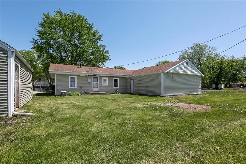 Building Photo - 121 S 25th St