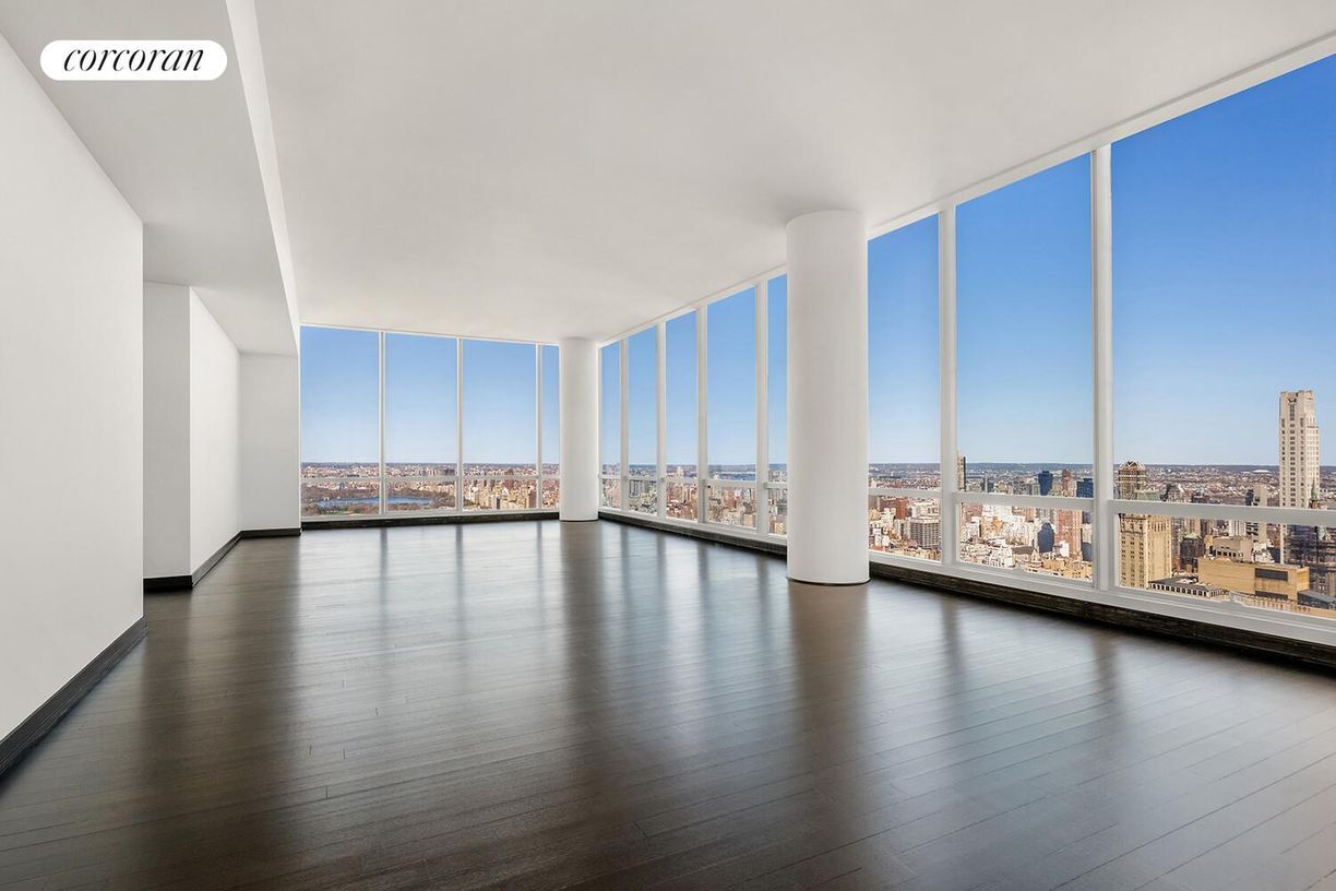 Building Photo - 157 W 57th St
