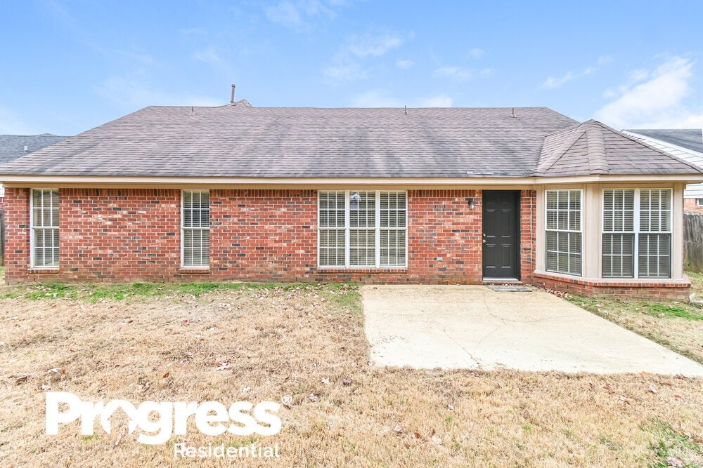 Building Photo - 4060 Triple Crown Loop N