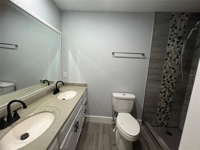 Building Photo - 7118 Caloosa Ct