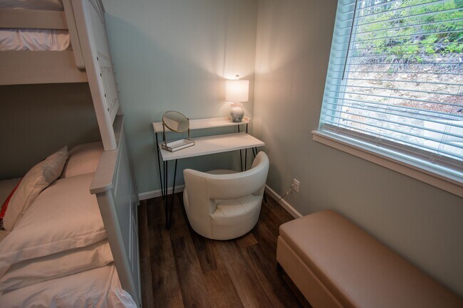 Building Photo - 161 N Harvey Terrace Dr