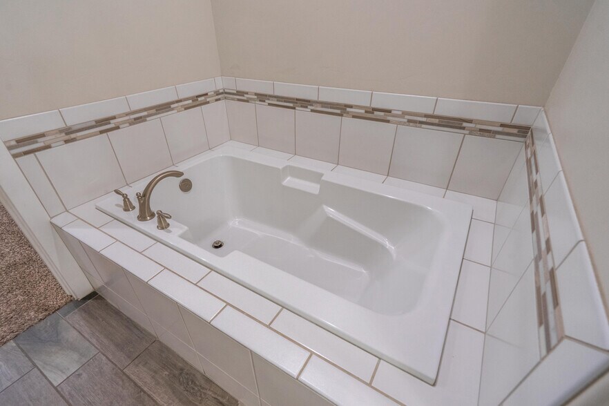 Building Photo - 4254 E Razor Ridge Dr