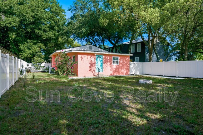 Building Photo - 2815 N Taliaferro Ave