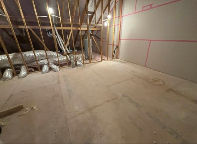 Building Photo - 4215 Lennox Dr