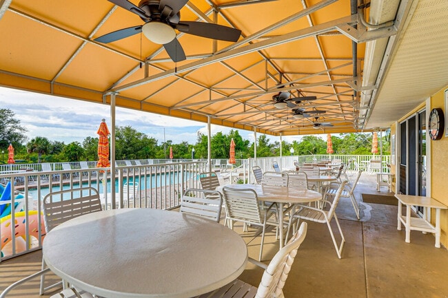 Building Photo - 6610 Gasparilla Pines Blvd