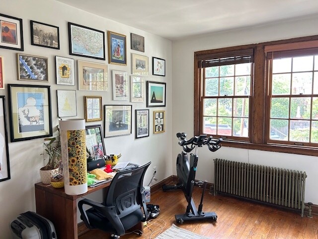 middle BR - 3723 W St NW