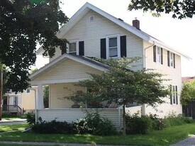 Building Photo - 325 W Spring St