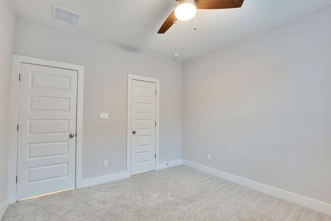 Building Photo - 48 Rancho Trail