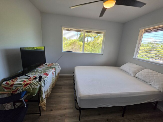 Building Photo - Available August 1 | Fully Furnished 3BD/3BA Home in HPP (Hawaiian Paradise Park)