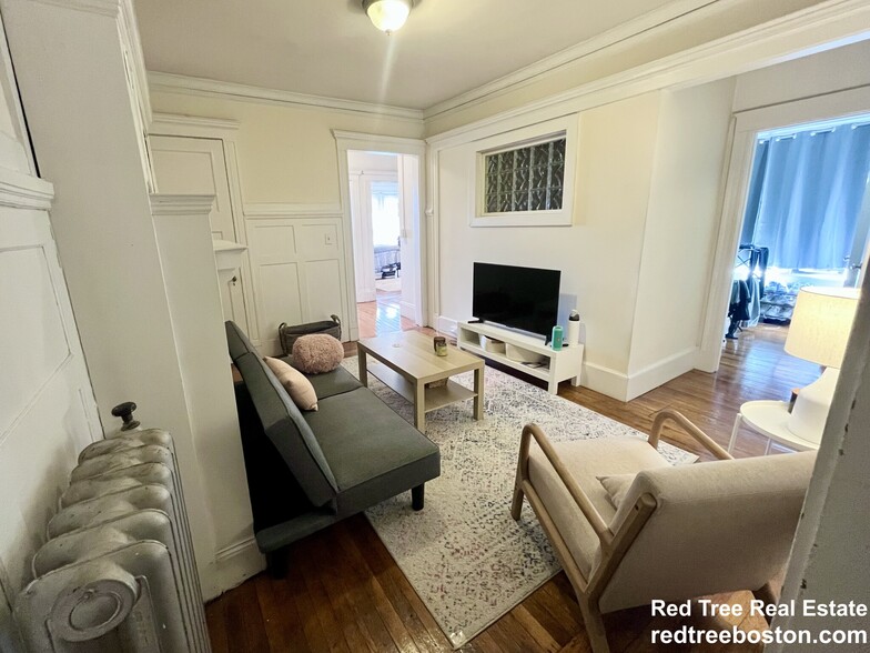Apt 12 - 458 Park Dr