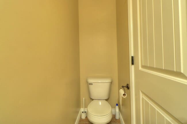 Building Photo - Traverse Mountain Pet Friendly Home.
