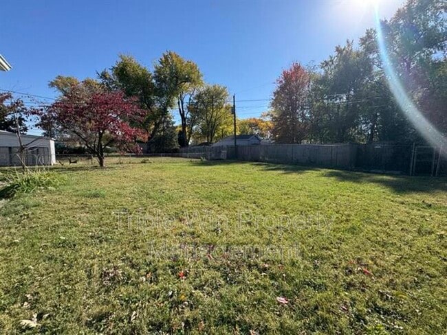 Building Photo - 1240 Pamela Dr