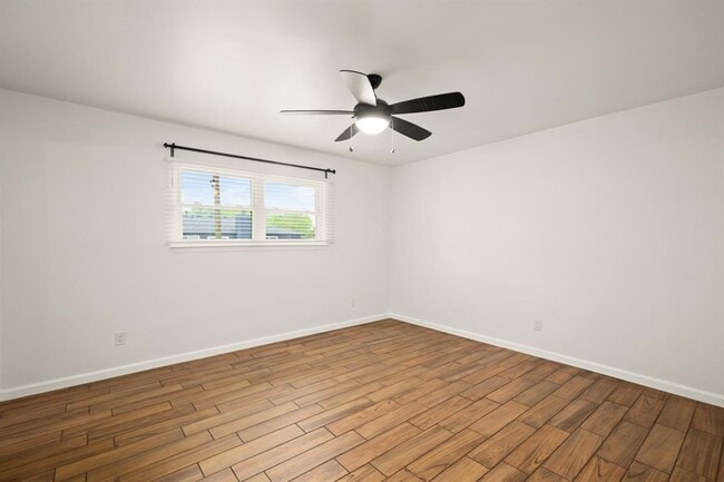 Building Photo - 2802 Nordham Dr