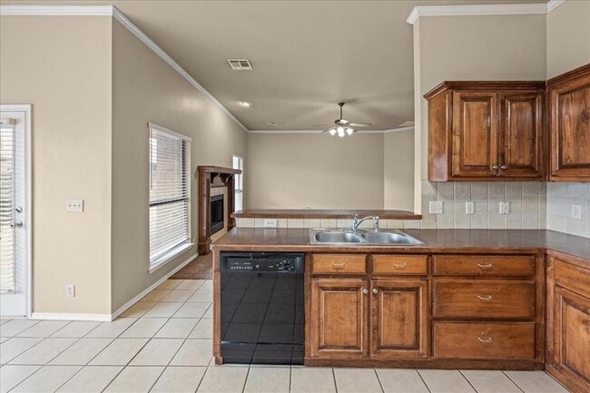 Building Photo - 17029 Woodvine Dr