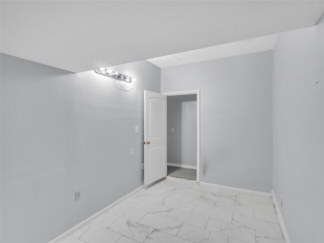 Building Photo - 15834 Mountain Mist Trail