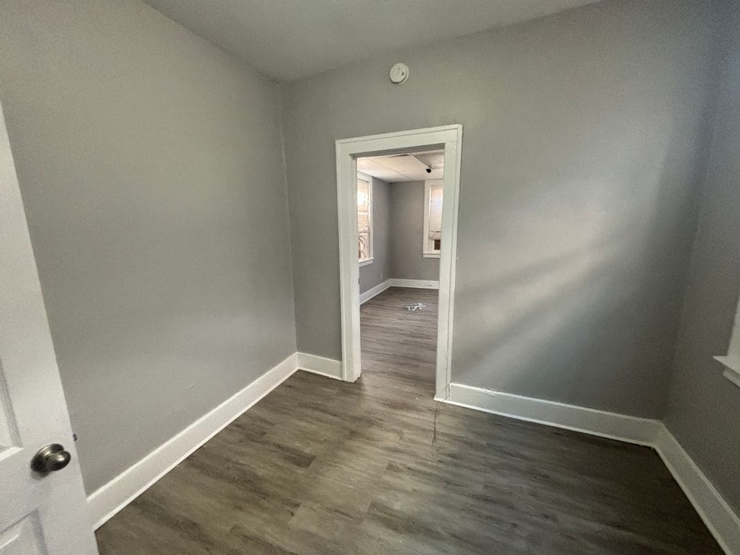 Building Photo - 15525 LaSalle St