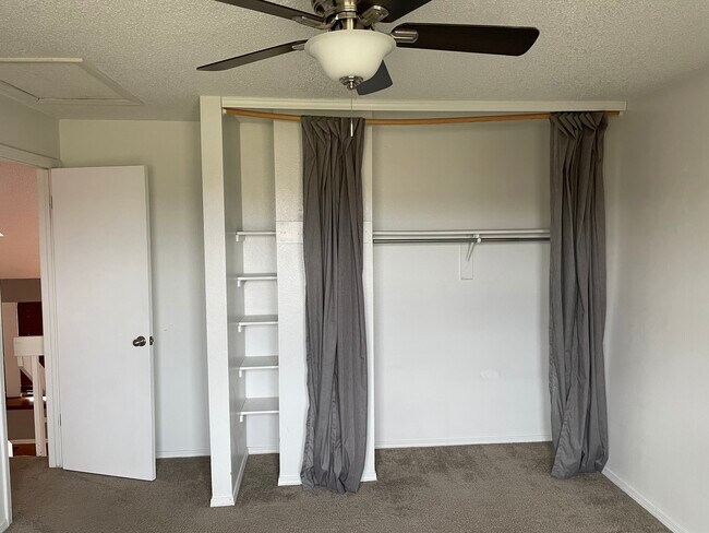 Building Photo - 473 Rolling Hills Dr