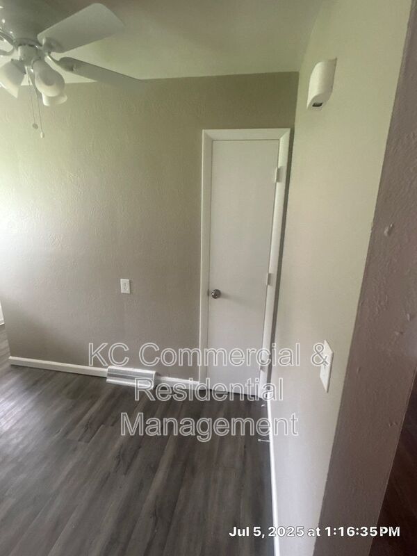 Building Photo - 1705 N Lynn St