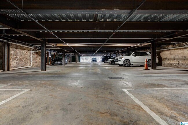 Building Photo - 1801 2nd Ave N
