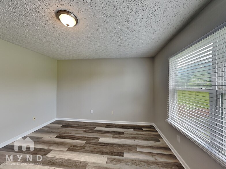 Building Photo - 2179 Balais Ct