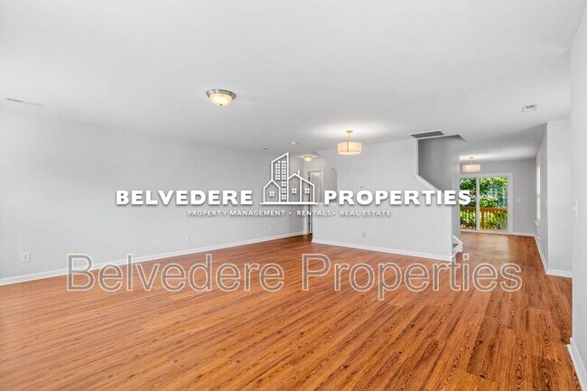 Building Photo - 14 Dunlevy Way