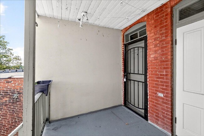 Building Photo - 2228 Gravois Ave