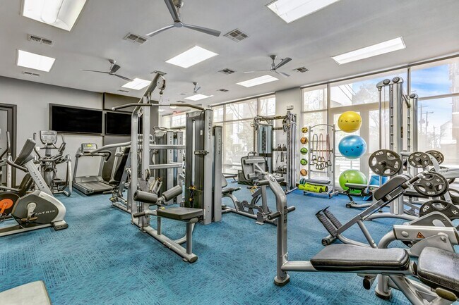 Building Photo - Loft-Style 1-Bed | Now Leasing in Houston!