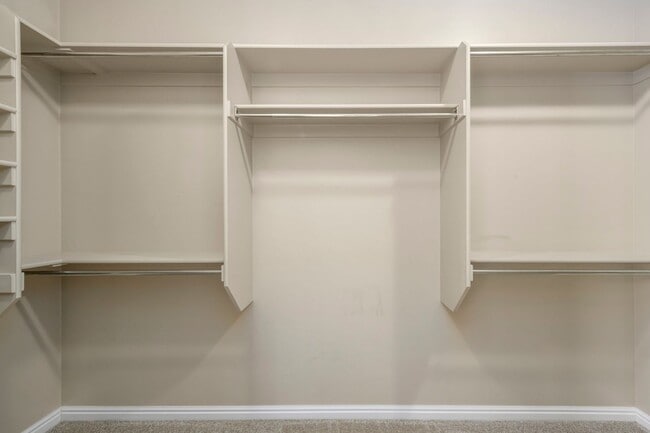 Building Photo - Move-In Ready Upstairs Unit – Available Now