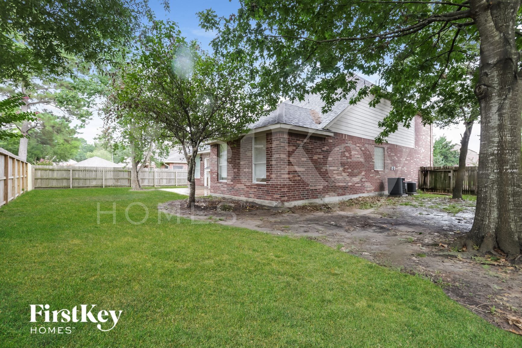 Building Photo - 12210 Lakewood Valley Ct
