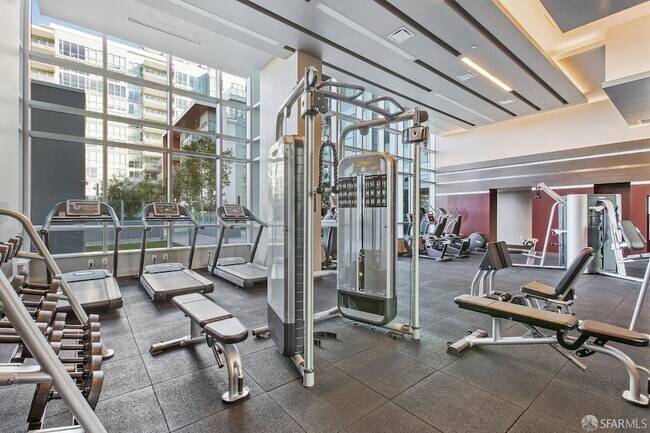 Building Photo - 708 Long Bridge St