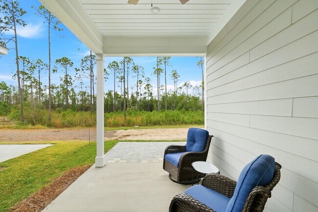 Building Photo - 323 Suwannee Dr