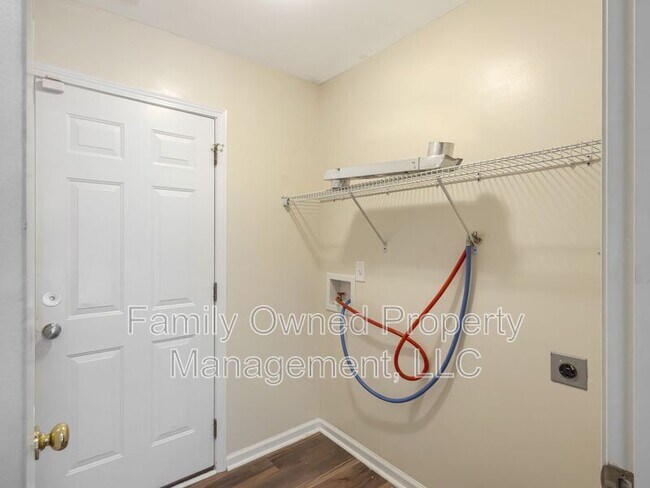 Building Photo - 219 Sweet Alyssum Dr
