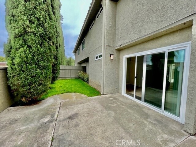 Building Photo - 2558 Orange Ave