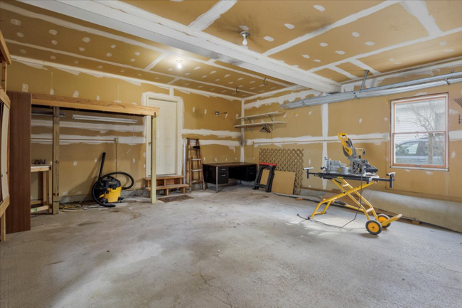 Building Photo - 61 Castleford Rd