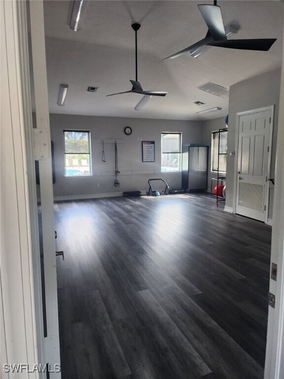 Building Photo - 3545 Laurel Greens Ln N