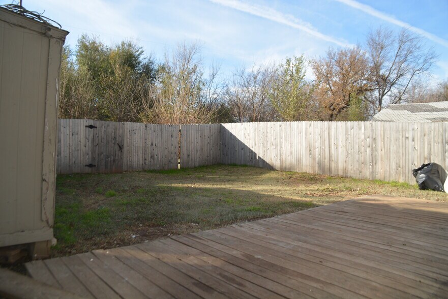 Building Photo - 1208 NW 97th St