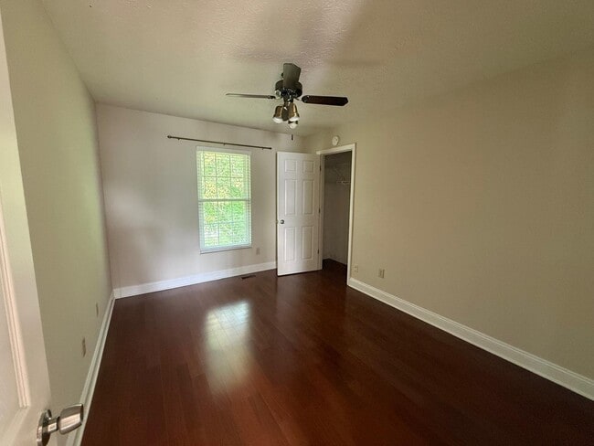 Building Photo - 7574 Allenwood Ct