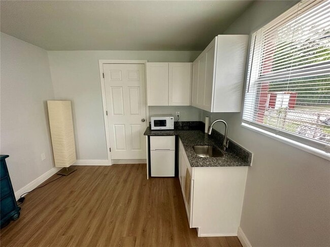 Building Photo - 4419 Atwood Dr