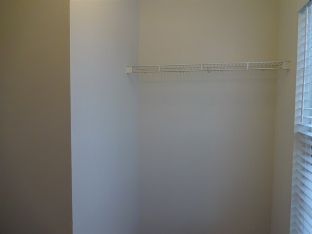 Building Photo - 968 Sentry Ct